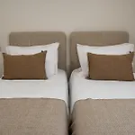 Storytellers Retreat ポンタ・デルガダ