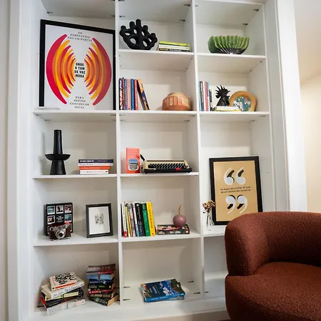 Storytellers Retreat * Ponta Delgada